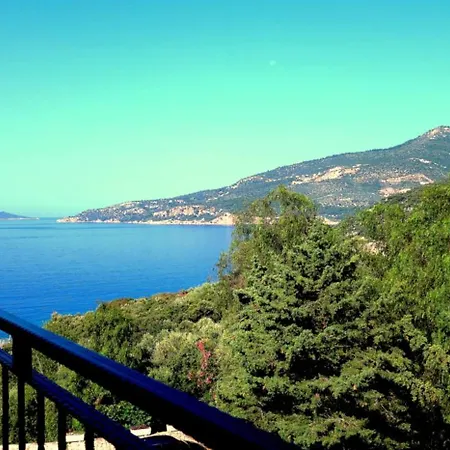 Apartment Azure Haven - A Seaside Retreat Surrounded By Nature