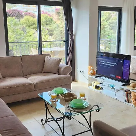 Azure Haven - A Seaside Retreat Surrounded By Nature *