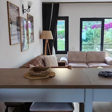 Azure Haven - A Seaside Retreat Surrounded By Nature Apartment
