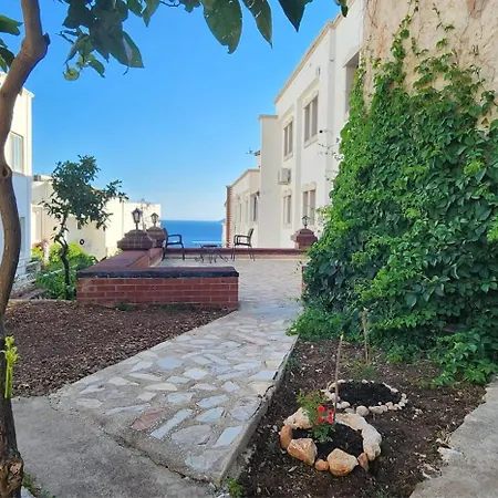 Azure Haven - A Seaside Retreat Surrounded By Nature *