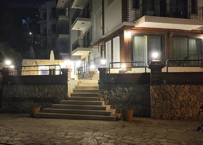 Azure Haven - A Seaside Retreat Surrounded By Nature *