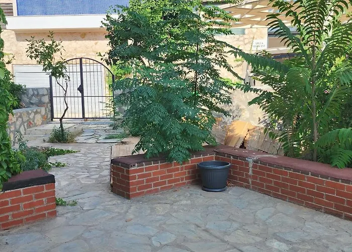 Azure Haven - A Seaside Retreat Surrounded By Nature *